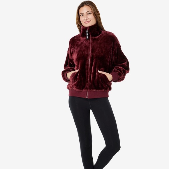 UGG Sweaters - UGG LAKEN